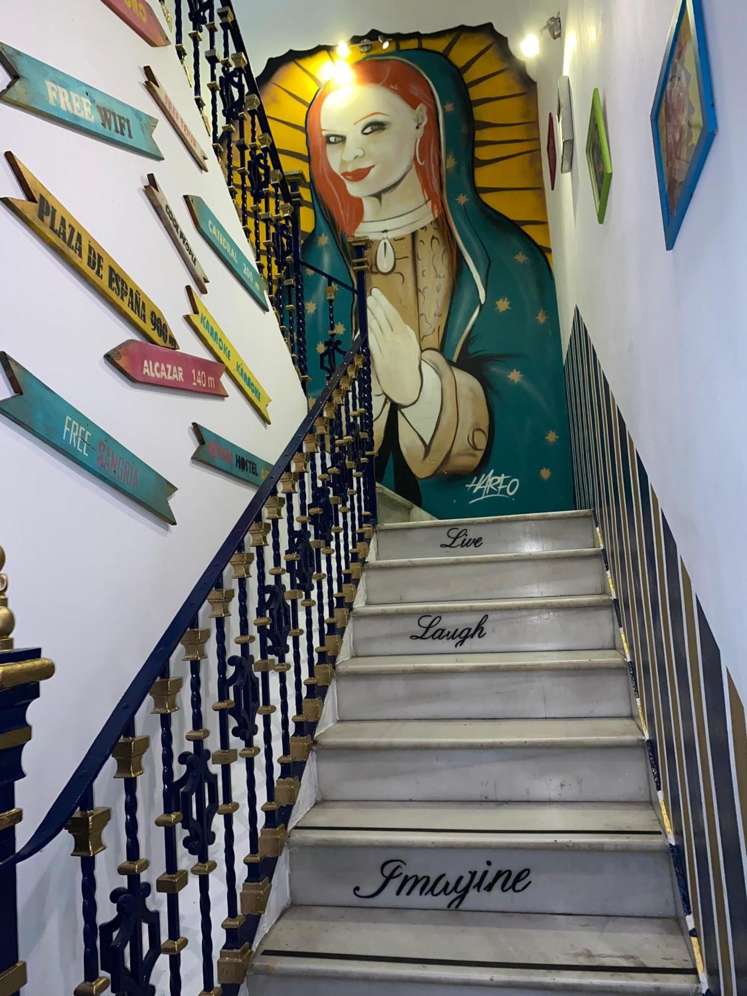 Rio Hostel Seville Exterior photo